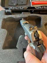 Sig P938 SAS 9mm 2 tone in box - 8 of 10