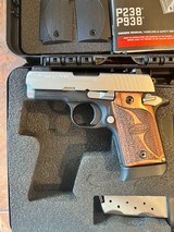 Sig P938 SAS 9mm 2 tone in box - 3 of 10