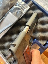 2013 Colt Governo1911, 38 Super as new in box, model 02991 - 5 of 12