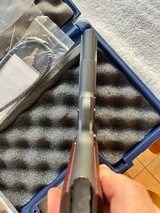 2013 Colt Governo1911, 38 Super as new in box, model 02991 - 7 of 12