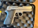 S&W 4516-1 compact 45acp in Excellent shape - 4 of 11