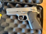 S&W 4516-1 compact 45acp in Excellent shape - 2 of 11