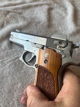 S&W 639 9mm stainless, 1986, 2 mags - 3 of 13