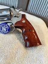 S&W 629 No dash 6 inch in excellent condition - 3 of 10