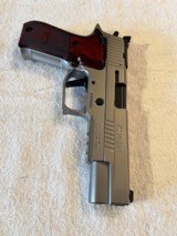 Sig P220 10mm Stainless Elite as new in box - 5 of 11