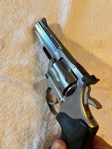 Dan Wesson 715 4 inch 357 mag revolver - 7 of 8