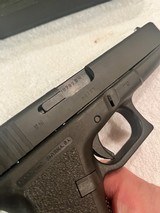 1st Gen Glock 17 in Box, excellent shape - 6 of 10