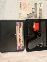 1st Gen Glock 17 in Box, excellent shape - 9 of 10