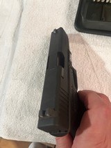 Glock 19 1st gen in box, excellent shape - 6 of 10