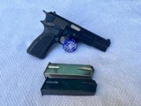 Browning Hi Power 40 S&W in Excellent condition - 1 of 9