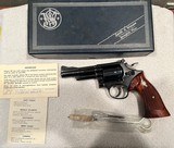 S&W Model 19-3, 4 inch in box mint, Full target