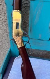 Uberti Model 66 Yellowboy Carbine, New - 2 of 12