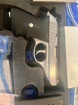 Sig P232 SL in box with 3 mags, excellent! - 2 of 13