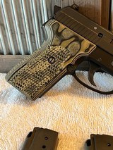 Sig P239 9mm w/3 mags, excellent shape - 6 of 14