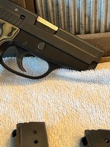 Sig P239 9mm w/3 mags, excellent shape - 5 of 14