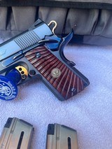 Wilson Combat Sentinel 9mm Factory Custom Beautiful 9mm - 3 of 15