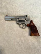 S&W 686 no dash, 4 inch, excellent shape - 1 of 12