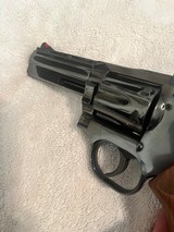 Dan Wesson 15-2 4 inch vent rib 357 magnum - 9 of 12