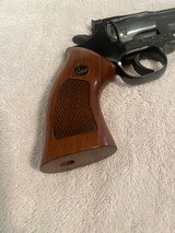 Dan Wesson 15-2 4 inch vent rib 357 magnum - 6 of 12