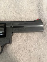 Dan Wesson 15-2 4 inch vent rib 357 magnum - 4 of 12