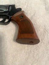 Dan Wesson 15-2 4 inch vent rib 357 magnum - 5 of 12