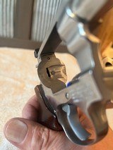 S&W Model 651 22 Magnum, 4 inch, J frame - 10 of 16