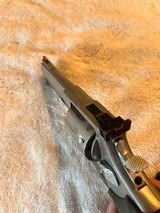 Taurus Tracker 22 magnum revolver, 4 inch barrel - 7 of 14