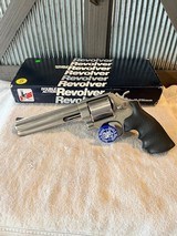 S&W 657 2 Classic Hunter 41 Magnum, New in Box