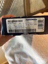 S&W 657-2 Classic Hunter 41 Magnum, New in Box - 13 of 13 S&W 657-2 Classic Hunter 41 Magnum, New in Box - 13 of 13