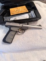 Browning Buckmark 22LR in box excellent - 3 of 11