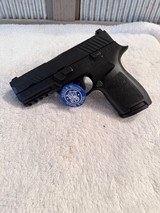 Sig p320 Compact Medium 9mm excellent - 1 of 10