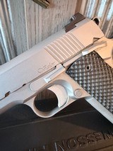 Dan Wesson Valor in box excellent, 9mm - 2 of 12