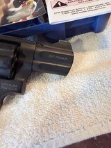 S&W 386 Night Guard 357 in box, excellent! - 6 of 14