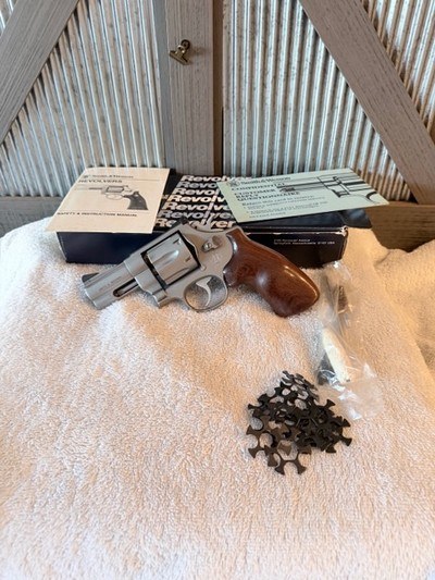 S&W 625-2 3 inch barrel in box, model 1989