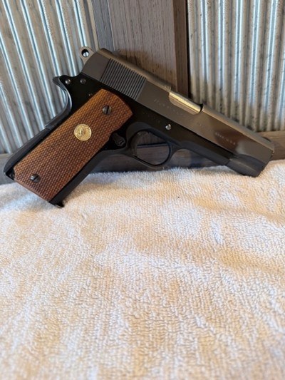 Beautiful 1965 Colt Lightweight Commander in 38 Super - Image 4 of 15