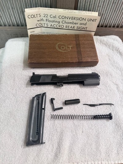 Colt 1911 22 conversion in box, excellent - Image 1 of 10