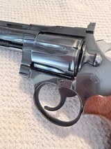 1970 Colt Diamondback 22LR 4 inch in Box - 11 of 20