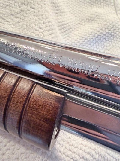 Winchester Stainless Marine 12 gauge in excellent shape - Image 10 of 19
