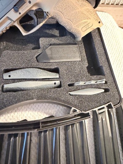 H&K VP9 custom cerakote, in box, 14 mags - Image 4 of 16