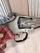 Gorgeous S&W 17-6 Full Lug 22LR with factory combats - 7 of 18
