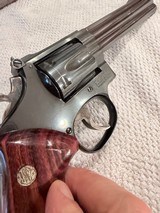 Gorgeous S&W 17-6 Full Lug 22LR with factory combats - 15 of 18