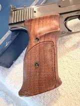 1958 S&W Model 41, 2nd year, fantastic shape, extra barrel - 16 of 20