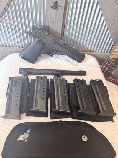 1994 Desert Eagle 44 Mag, lots of extras, 10 inch barrel - Image 3 of 20