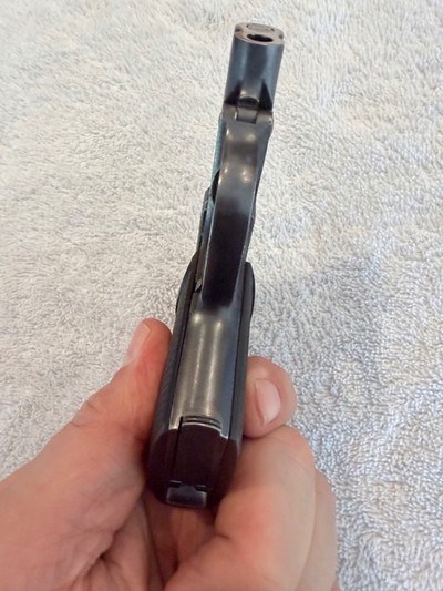 OWA 25acp pistol in excellent shape - Image 3 of 11