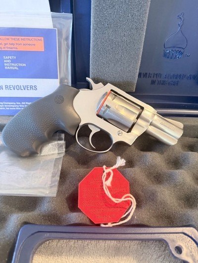 1999 Colt Magnum Carry New in Box, 2 inch snub - Image 5 of 12