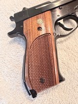 Immaculate S&W 39-2 9mm original - Image 13 of 15