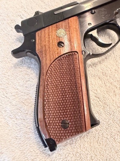 Immaculate S&W 39-2 9mm original - Image 13 of 15