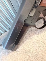 Immaculate S&W 39-2 9mm original - Image 3 of 15