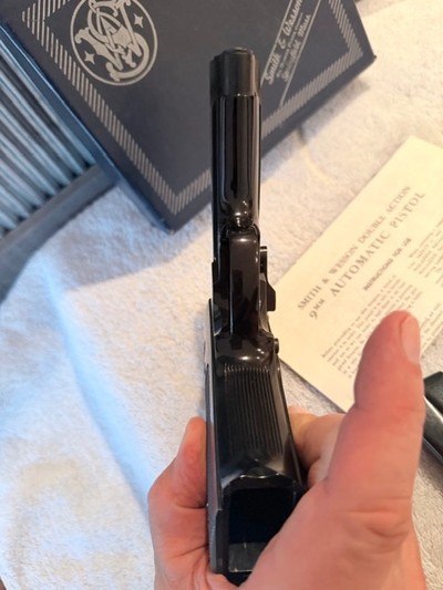 As New in Box S&W Model 59 no dash - Image 13 of 17