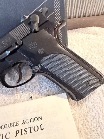 As New in Box S&W Model 59 no dash - Image 2 of 17